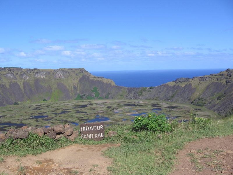 Rano Kau mirador viewpoint sign volcano rapa nui